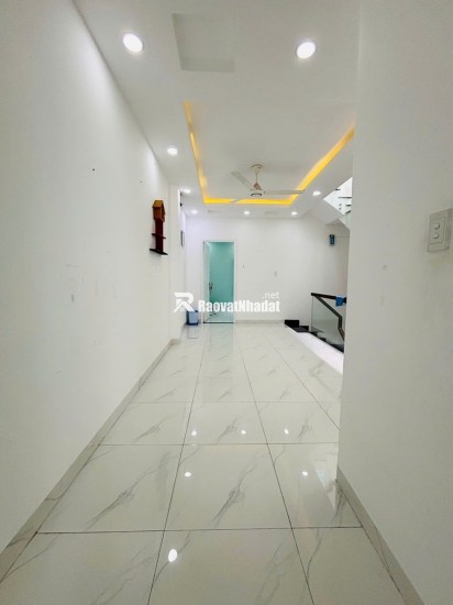 BÁN NHÀ KDC GIA HÒA BÌNH HƯNG, GẦN CÁC TRƯỜNG ĐẠI HỌC, 100M2, 3 TẦNG, GIÁ 5,99TỶ