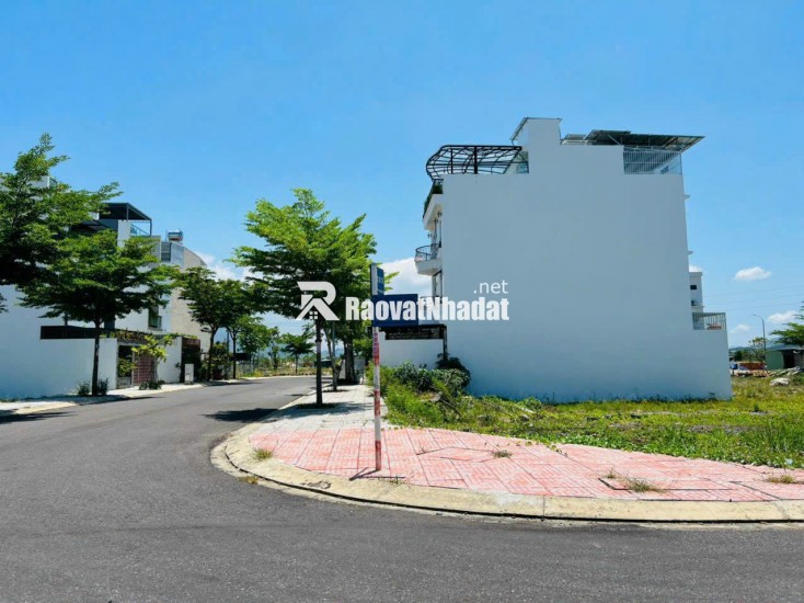 Cần bán gấp lô đất 70m2, Phước Hòa, sổ sẵn, hỗ trợ bank