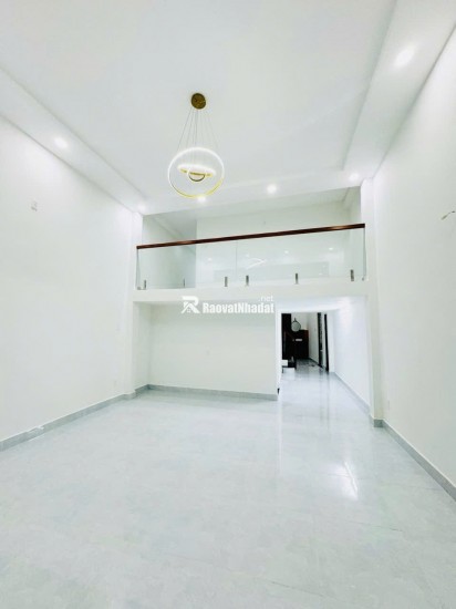 Bán nhà Q10 Cách mạng tháng 8 ngang 6m 4 tầng 95m2: 8,9 tỷ. Trí 0967638168
