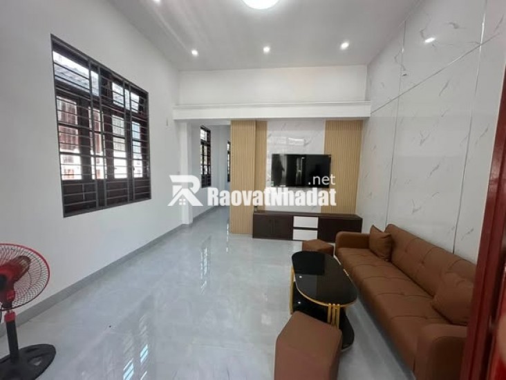 BÁN NHÀ CẤP 4 FULL NỘI THẤT – CHỈ XÁCH VALI VÀO Ở!