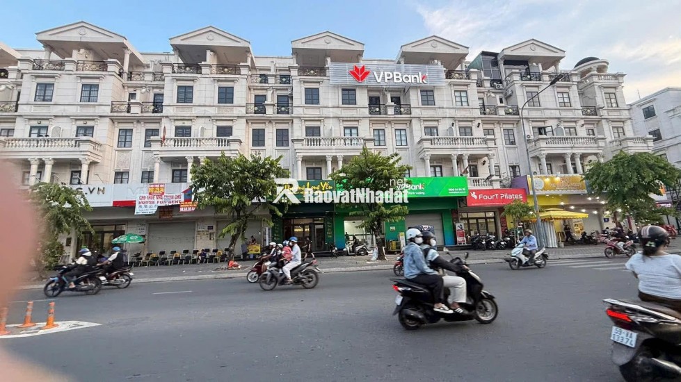 NHÀ MẶT TIỀN HẺM XE HƠI NÉ NHAU- NGUYỄN VĂN LƯỢNG P16 GV - NGANG LỚN 12MX11M - 3 TẦNG - GIÁ  14,8 TỶ