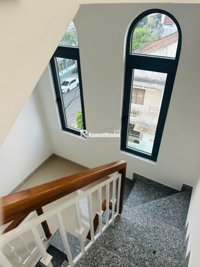 Bán căn góc 2 mặt tiền vị trí đẹp trung tâm tp. Nha Trang, đường Lê Chân, tham khảo chốt ngay giá tốt