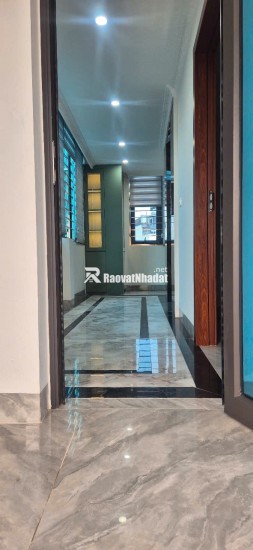 Chính chủ bán nhà mặt phố Nguyễn Cơ Thạch 45mv SĐCC LH:0969148973.