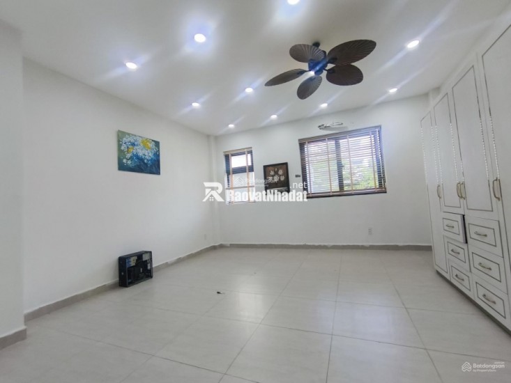 Bán nhà riêng 100m2 tại Bình Hưng, Hồ Chí Minh, đẹp, nhiều tiện ích chỉ 10,5 tỷ