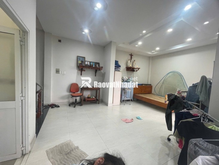 7 tỷ 2 - 100m ngang hơn 8m nhà 3 tầng kiên cố sát Vạn Phúc City - HẺM XE HƠI TỚI CỬA