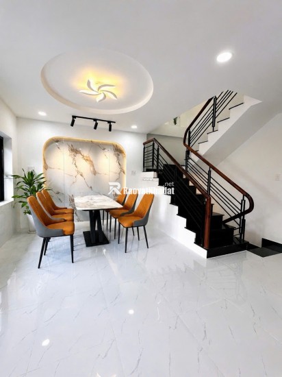 Nhà 3 Tầng mới đẹp - Ngang đẹp 8m sát mặt tiền Mã Lò - Đường Số 2 - Đường Số 4 HCM,BT 3 Tầng 1 tret thong thoang