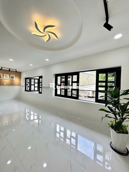 Nhà 3 Tầng mới đẹp - Ngang đẹp 8m sát mặt tiền Mã Lò - Đường Số 2 - Đường Số 4 HCM,BT 3 Tầng 1 tret thong thoang