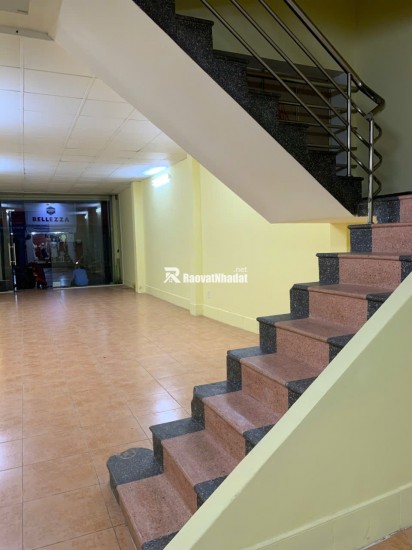 CHO THUÊ NHÀ NGUYÊN CĂN ÔNG ÍCH KHIÊM - QUẬN 11 GẦN ĐẦN SEN. LH:0918515779.