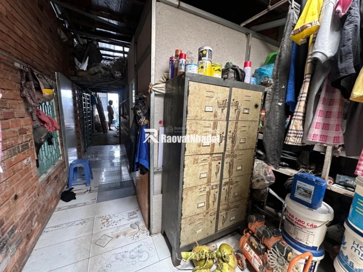 Bán nhà cũ - bán đất tặng nhà. 210m2 - - đường Linh Đông - hẻm xe hơi tới cửa - ngang 8m