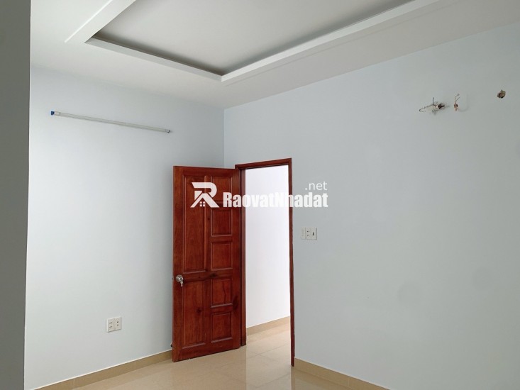 6,5 tỷ nhà 55m2, 3 tầng hẻm xe hơi đậu cửa sát QL13, tiềm năng ra mặt tiền