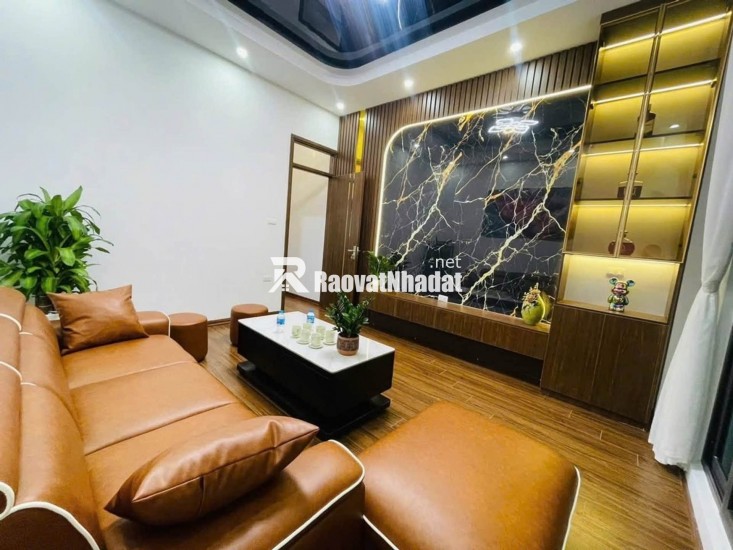 Oto đỗ cửa Đống Đa - kinh doanh tốt - 55m2 mà chỉ nhỉnh 15 đồng