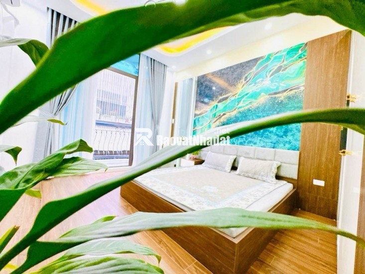 Oto đỗ cửa Đống Đa - kinh doanh tốt - 55m2 mà chỉ nhỉnh 15 đồng