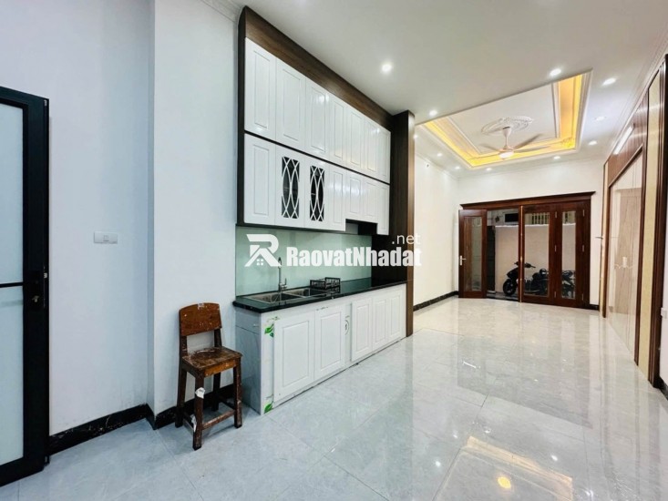 BÁN nhà tt văn hoá nghệ thuật ĐỐNG ĐA- đầu tư hoặc giữ tiền chỉ 10ty TL mạnh