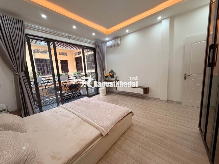 KHU VIP BA ĐÌNH - NHÀ ĐẸP  - GẦN PHỐ - HÀNG XÓM VINCOM GALLERY
