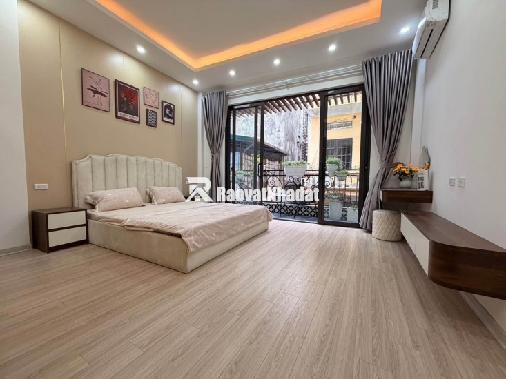 KHU VIP BA ĐÌNH - NHÀ ĐẸP  - GẦN PHỐ - HÀNG XÓM VINCOM GALLERY