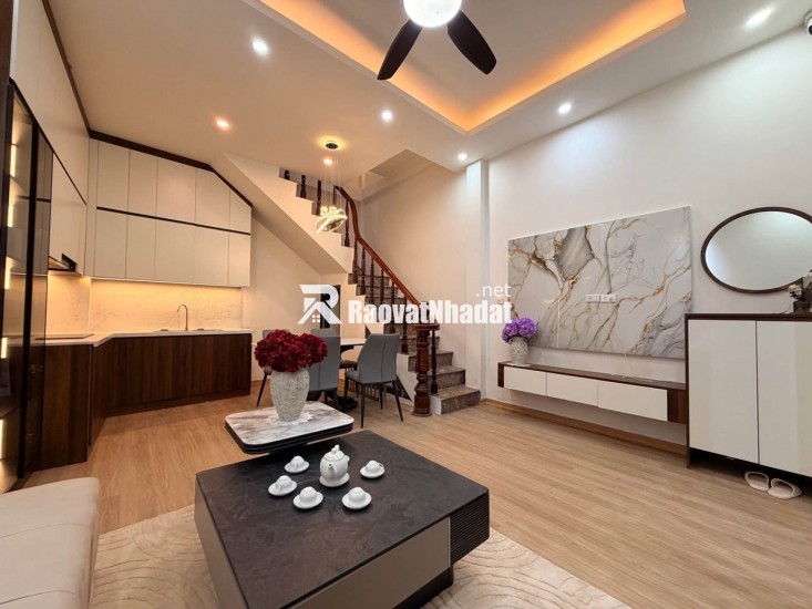 KHU VIP BA ĐÌNH - NHÀ ĐẸP  - GẦN PHỐ - HÀNG XÓM VINCOM GALLERY