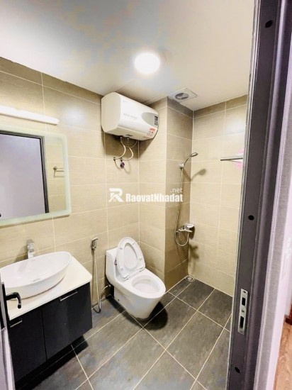 5 Tầng Mới Kính Kooong – 3,95 TỶ- Gần Chung Cư Lộc Ninh