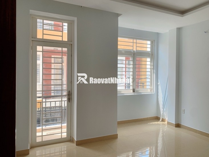 6,5 tỷ nhà 55m2, 3 tầng hẻm xe hơi đậu cửa sát QL13, tiềm năng ra mặt tiền