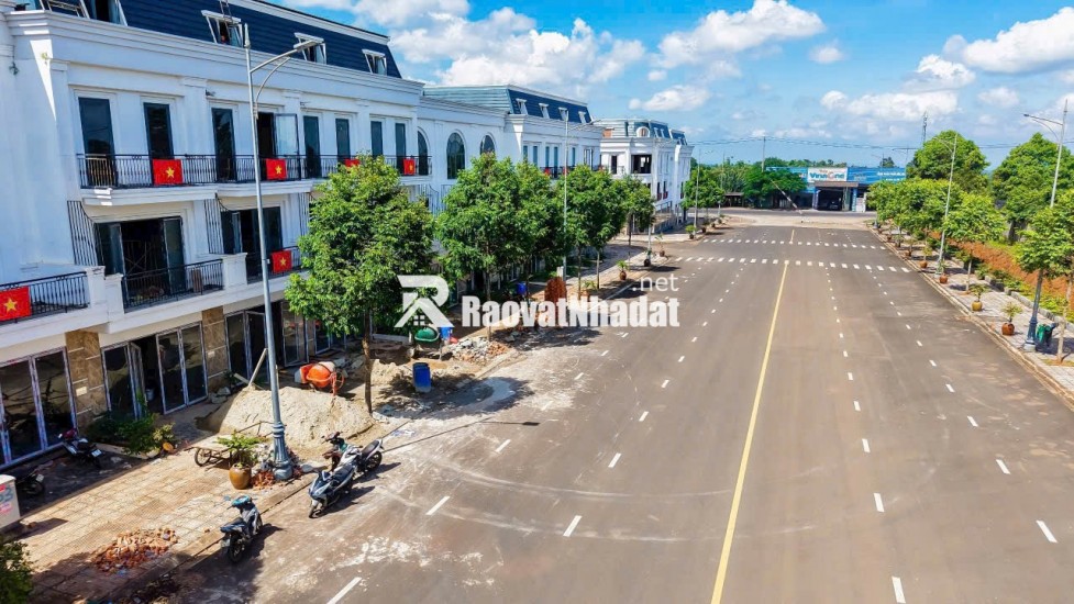 Nhà phố khu đô thị Ân Phú, măt tiền Hà Huy Tập, vị trí đẹp, KD tốt.
