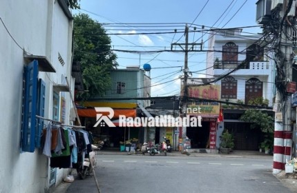 Bán nhà cũ - bán đất tặng nhà. 210m2 - - đường Linh Đông - hẻm xe hơi tới cửa - ngang 8m