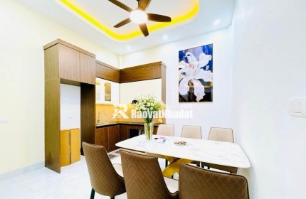 Oto đỗ cửa Đống Đa - kinh doanh tốt - 55m2 mà chỉ nhỉnh 15 đồng