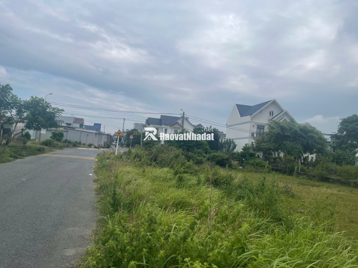 BÁN 4 LÔ ĐẤT THỊ TRẤN CỦ CHI (200M2 ĐẾN 224M2) SHR. CHỈ TỪ 5.5 TỶ/LÔ. LH:0901393456.
