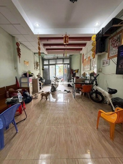 NHÀ XE HƠI NGỦ TRONG NHÀ - CHỢ LẠC QUANG -TRƯỜNG CHINH Q12- DT105M2- NGANG 4M DÀI 19M - GIÁ 5 TỶ