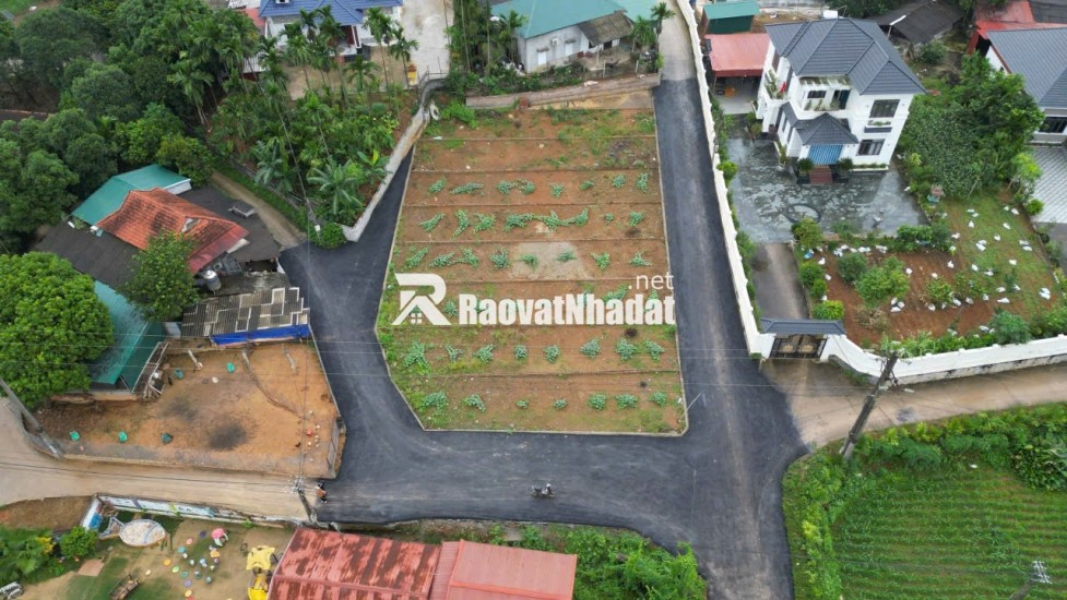 Bán đất đối diện trường Mầm Non Hợp Thành - TP Hòa Bình - 2 mặt tiền 110m2  5xx