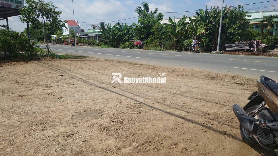 CHO THUÊ 5000M2 MẶT TIỀN QL50 LÀM BÃI XE NHÀ XƯỞNG KHO LẠNH 0901651234.