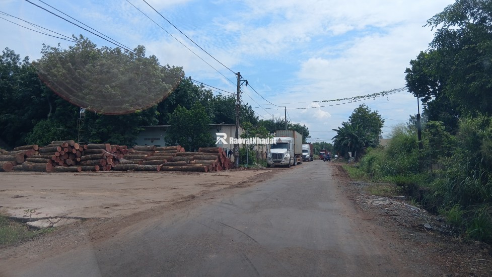 Bán đất làm vường, xưởng sẵn nhà 400 thổ cư cách QL 13 gần 1km