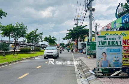 * CHỦ GẤP BÁN GIÁ CHÀO CÒN NHỈNH 9 TỶ. 

 NHÀ MẶT TIỀN PHÚ ĐỊNH ( 134m2 , ngang 6 )