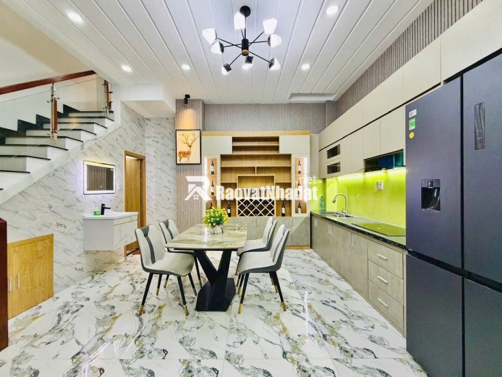 (HIẾM)Bán nhà mặt tiền 1T2L, đương Huỳnh Tấn Phát, 60m2, hẻm xe hơi né nhau, giá nhỉnh 4 tỷ