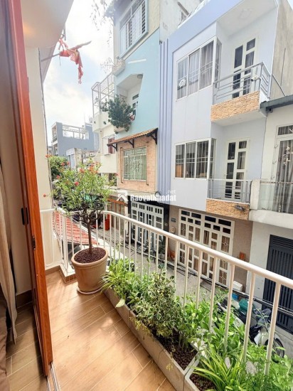 Bán nhà 3 tầng, 44m2 (4x11m), 3PN, đường 26 Tháng 3, Bình Hưng Hòa, giá 6 tỷ. LH: 0789786619