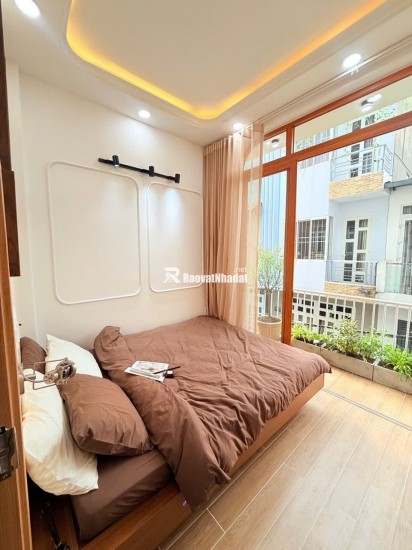 Bán nhà 3 tầng, 44m2 (4x11m), 3PN, đường 26 Tháng 3, Bình Hưng Hòa, giá 6 tỷ. LH: 0789786619