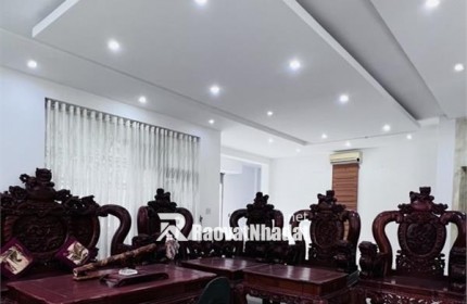 BIỆT THỰ 3 MẶT TIỀN SIÊU VIP – 283M²-NGANG 18 x18 – 4 TẦNG – THANG MÁY – CHỈ 26 TỶ